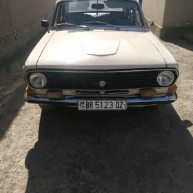 Gaz 24 1985