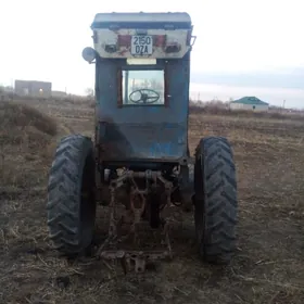 MTZ T-28 2005
