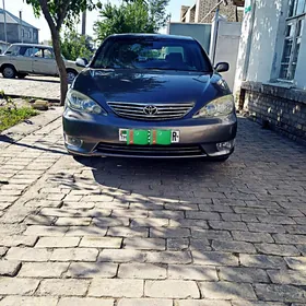 Toyota Camry 2003