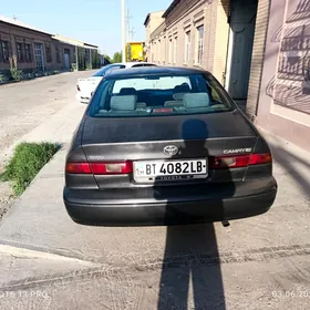 Toyota Camry 1999