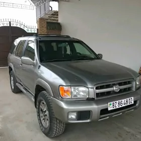 Nissan Pathfinder 2001