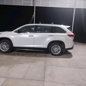 Toyota Highlander 2019