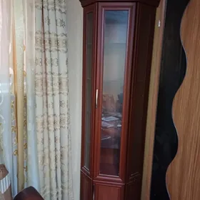 ugol shkaf serwant