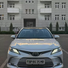 Toyota Camry 2020