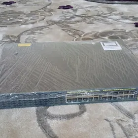 Cisco 2960 plus  SI Poe-8