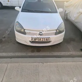 Opel Astra 2004