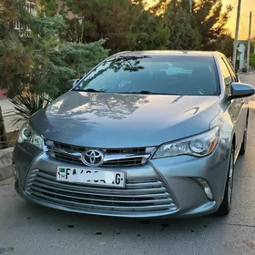 Toyota Camry 2015