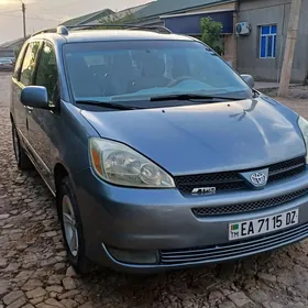 Toyota Sienna 2004