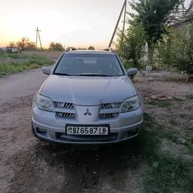 Mitsubishi Outlander 2004