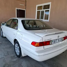 Toyota Camry 2001