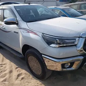 Toyota Hilux 2025