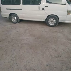 Toyota Hiace 2012
