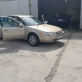 Toyota Camry 1998