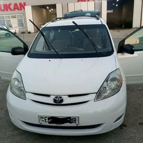 Toyota Sienna 2006
