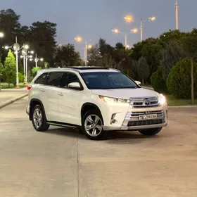 Toyota Highlander 2019