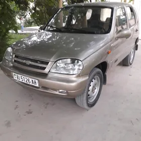 Lada Niva 2004