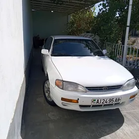 Toyota Camry 1993