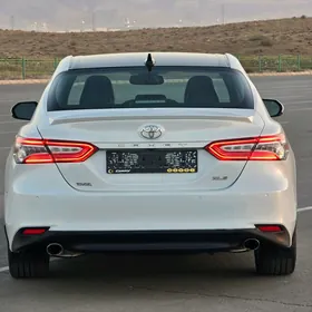 Toyota Camry 2018