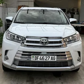 Toyota Highlander 2019