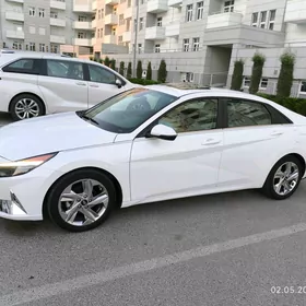 Hyundai Elantra 2021