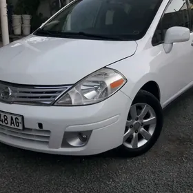 Nissan Versa 2010