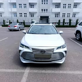 Toyota Avalon 2018