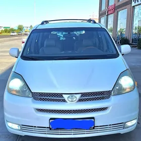 Toyota Sienna 2004