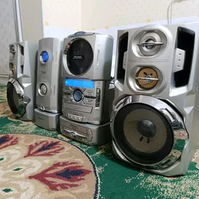 SONY sentr magnitafon aux