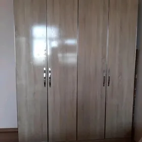 Шифоньер