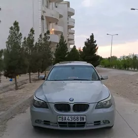 BMW E60 2003