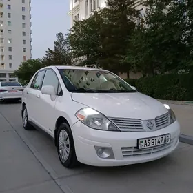 Nissan Versa 2010