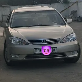 Toyota Camry 2004