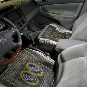 Toyota Camry 2004