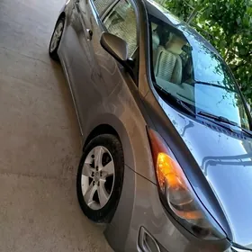 Hyundai Elantra 2011
