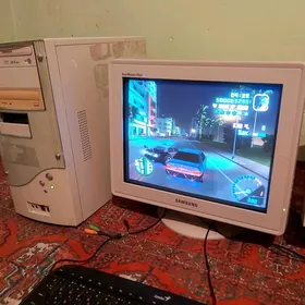 DOMASNY KAMPUTR PENTIUM4