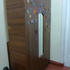 şkaf