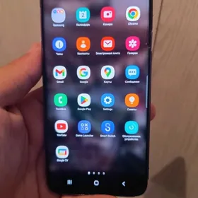 s9+