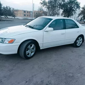 Toyota Camry 2000