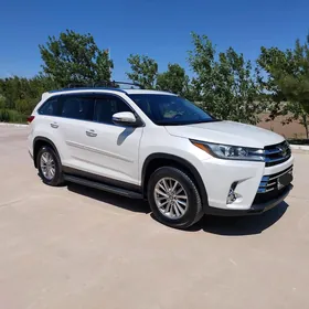 Toyota Highlander 2019
