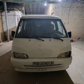 Toyota Hiace 1997