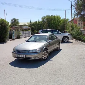 Toyota Camry 2000