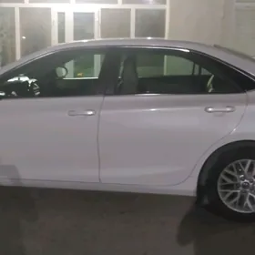 Toyota Camry 2017