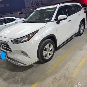 Toyota Highlander 2020