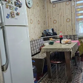 1-мкр Свобода 1-эт 2-комнат
