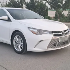 Toyota Camry 2016
