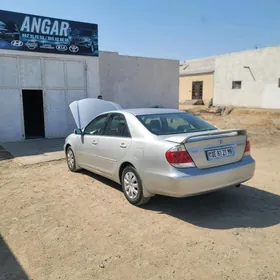 Toyota Camry 2005