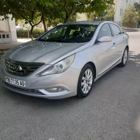 Hyundai Sonata 2011