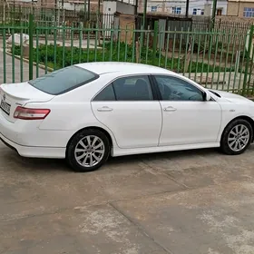 Toyota Camry 2011