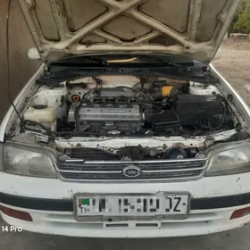Toyota Corona 1995