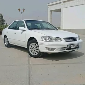 Toyota Camry 2001